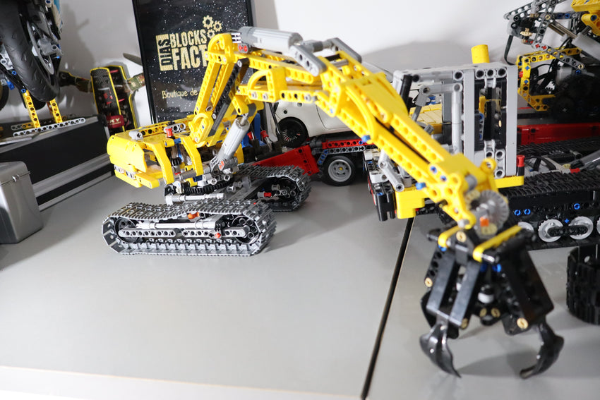 Blocks Excavator