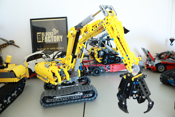 Blocks Excavator