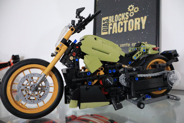 Blocks Biker 1260